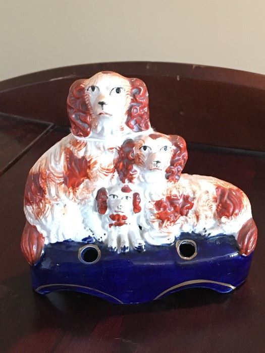 Rare Staffordshire pen holder with 3 dogs