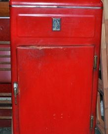 ColdSpot. Refrigerator or Coolerator?  Works