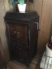 Vintage Victrola with cabinet
