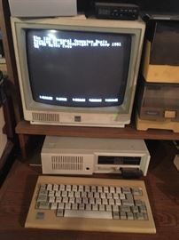 Original IBM Jr pc; works!