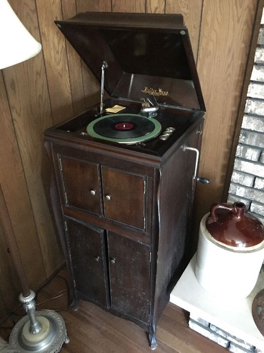 Vintage Fuller Bros. Victrola