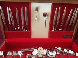 Oneida Stainless Steel Venetia Pattern  https://www.ctbids.com/#!/description/share/7373