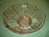 FOOTED PINK DEPRESSION GLASS BOWL WITH ETCHED LEAF DESIGN