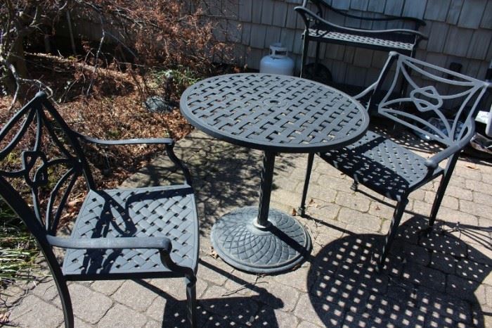 Patio Furniture - Table & 2 Chairs