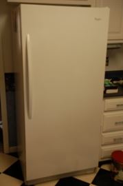 Whirlpool refrigerator (no freezer), Model EL88TRRWQ03