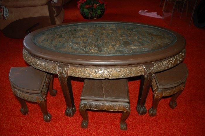 Very nice, heavily engraved glass topped oval coffee table with  stools