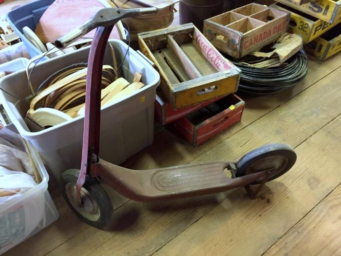 Vintage Radio Line scooter