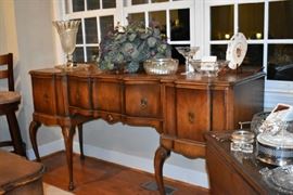 Frency Queen Anne Chippendale Style Buffet