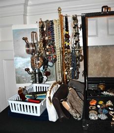 Jewelry, Couch Purses, B  G Purse, Neckaces