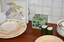 Decorator Kitchen Items