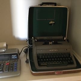 Vintage Royal typewriter in case