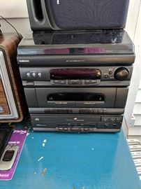 Samsung stereo system with turn table