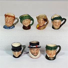 Figurines Royal Doulton Seven Tiny Character Jugs