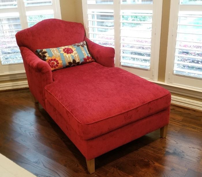BEAUTIFUL (Like new!) Red Chaise Lounge