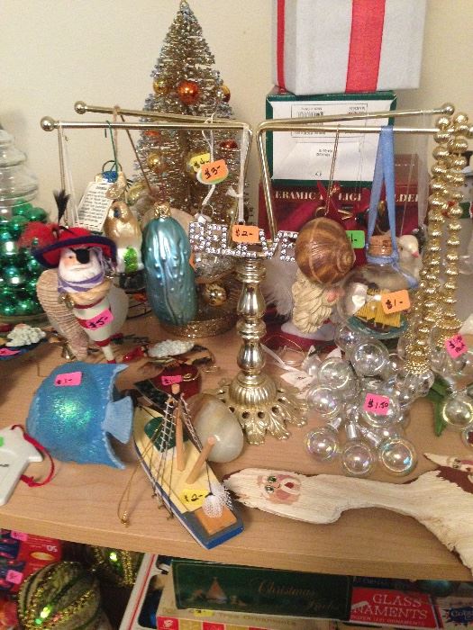 Lots of gorgeous Christmas ornaments