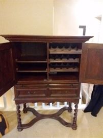 Wine cabinet with barley twist legs