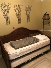 Trundle bed with twin mattresses