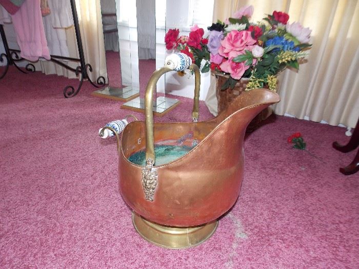 ANTIQUE BRASS AND COPPER ASH BUCKET