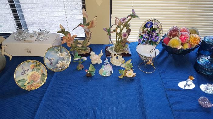 Assorted Collectables - Perfect for Spring & Easter.... Bird figurines.