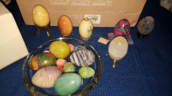 Nice collection of alabaster and decorative eggs.  Perfect for Easter!