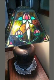 Art Nouveau leaded glass shade lamp