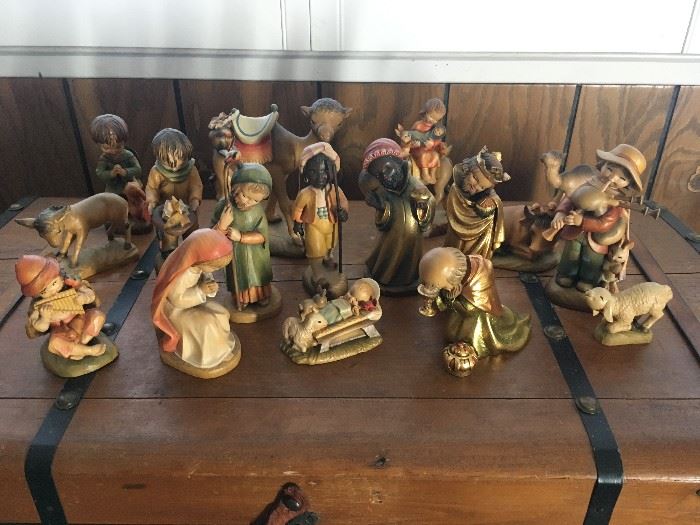 Hand carved and painted Italian ANRI Nativity Set
