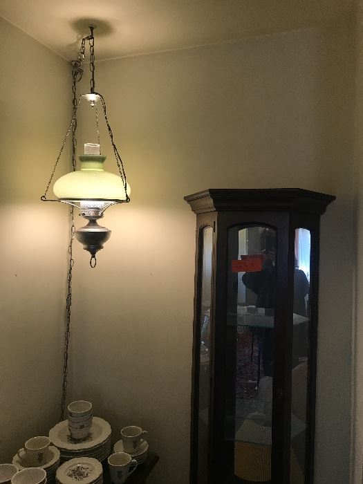Vintage Hanging Lamp, Lighted Curio Cabinet, Willamsburg Kings Arm Tavern dinnerware