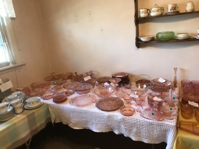 Pink Depression Glass lots of different patterns 