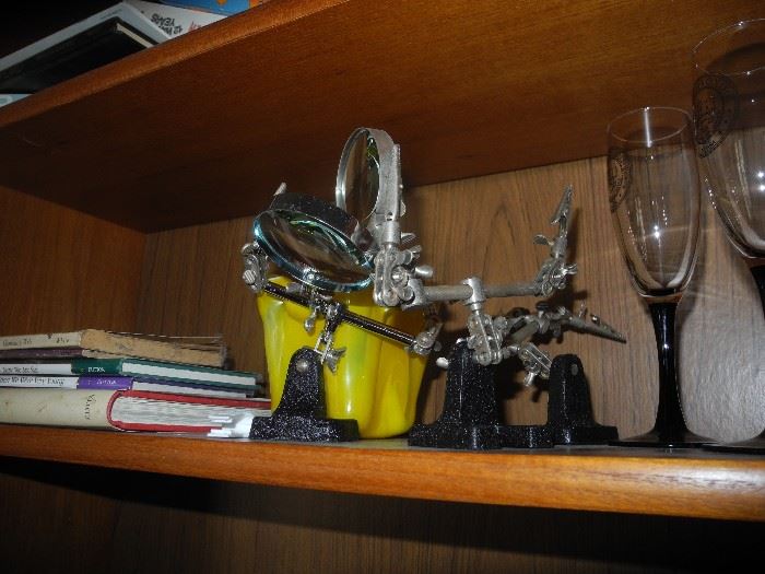 Magnifiers with clips for small items