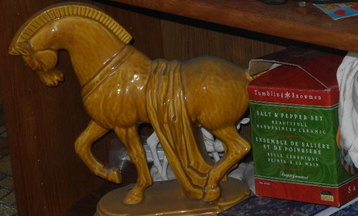 Porcelain horse