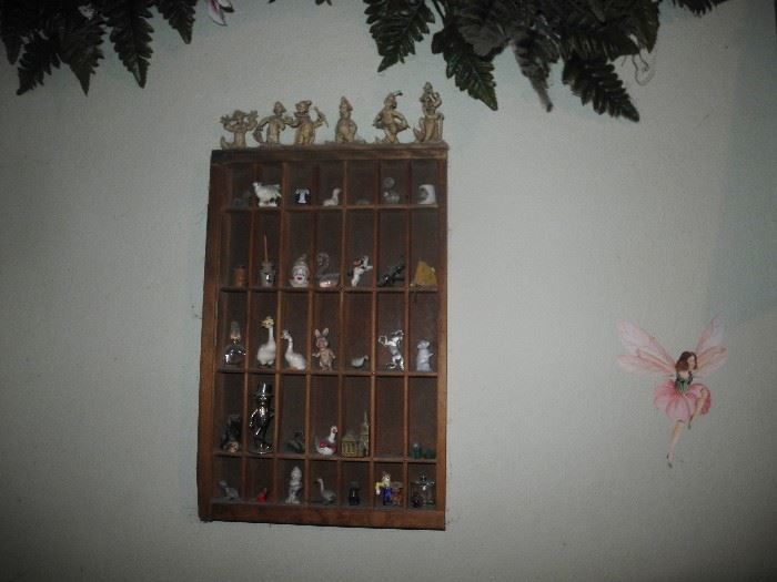 More tiny items in wall display