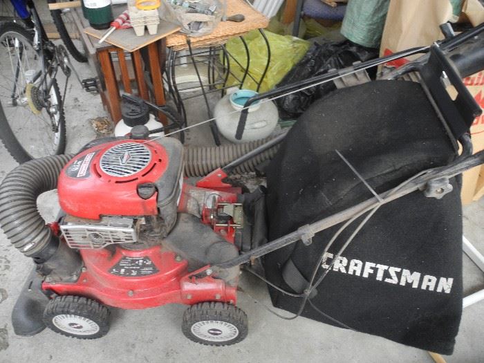 Craftsman mower with bagger