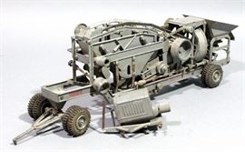 1940's Reuhl Cedar Rapids Model Rock Crusher Pitmaster Salesman Presentation Sample, 1:24 Scale, 19"L