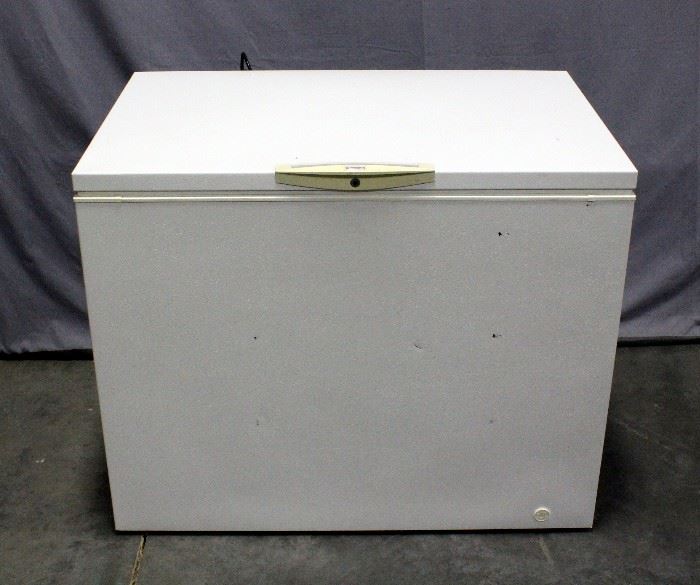 Kenmore Heavy Duty Commercial Chest Freezer Model 253.14342102, SN# WB44820927, 43"W x 35"H x 27.5"D