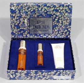 Elizabeth Taylor "White Diamonds" 3-Piece Gift Set, Eau de Toilette 50ml Natural Spray, Eau de Parfum 15ml Spray and Perfumed Body Lotion, NIB