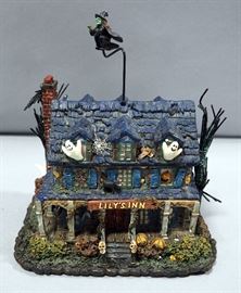 Hawthorne Village The Munsters "Lily's Inn" Sculpture with Light and COA