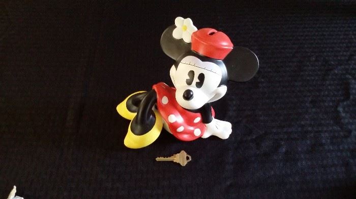 Ceramic Minnie Mouse Bank