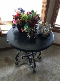 Round Side Table