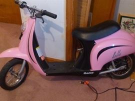 Girls Bella Razor Scooter