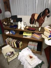 AMERICAN DOLL HORSE AND OTHER AMERICAN DOLL ITEMS, BEDS, MUSIC ITEMS