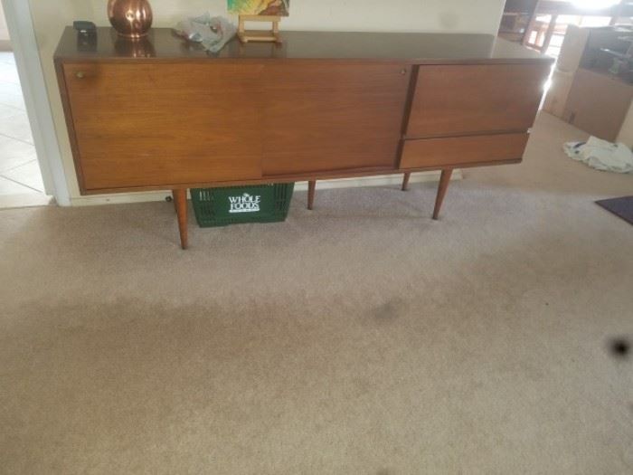 Tag Sales by Mona in Jericho, NY starts on 3/24/2018