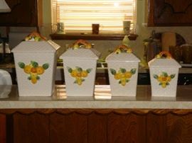 VINTAGE LEFTON CANNISTER SET