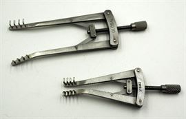 Alm Cricket Retractor, 4x4 Prongs, Blunt, 2.75", Qty 6 And 4", Qty12