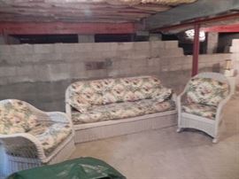 Vintage Wicker set