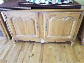 ethan allen china cabinet 2 pc