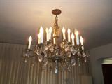 Exquisite Italian chandolier (all there)!!
