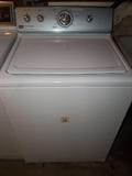 Beautiful, like new Maytag washer.