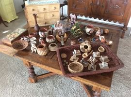 Native American and southwest collectibles, small pottery pieces, baskets, jewelry