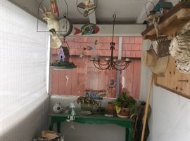 Overview of upper porch area