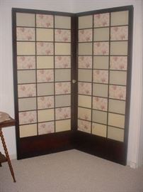 Large portable folding screen